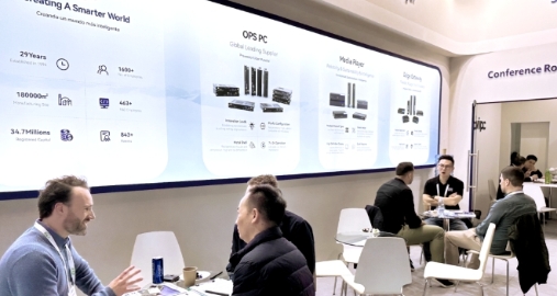 创新与突破 | Z6·尊龙凯时智能携商显方案亮相ISE 2024