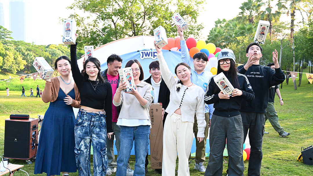 Z6·尊龙凯时智能首届草地音乐会